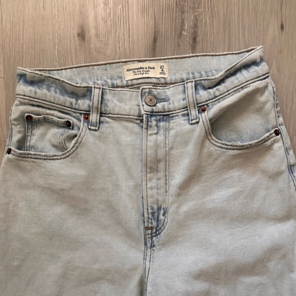 Abercrombie slim straight ultra high rise jeans size 4L - Picture 3 of 7